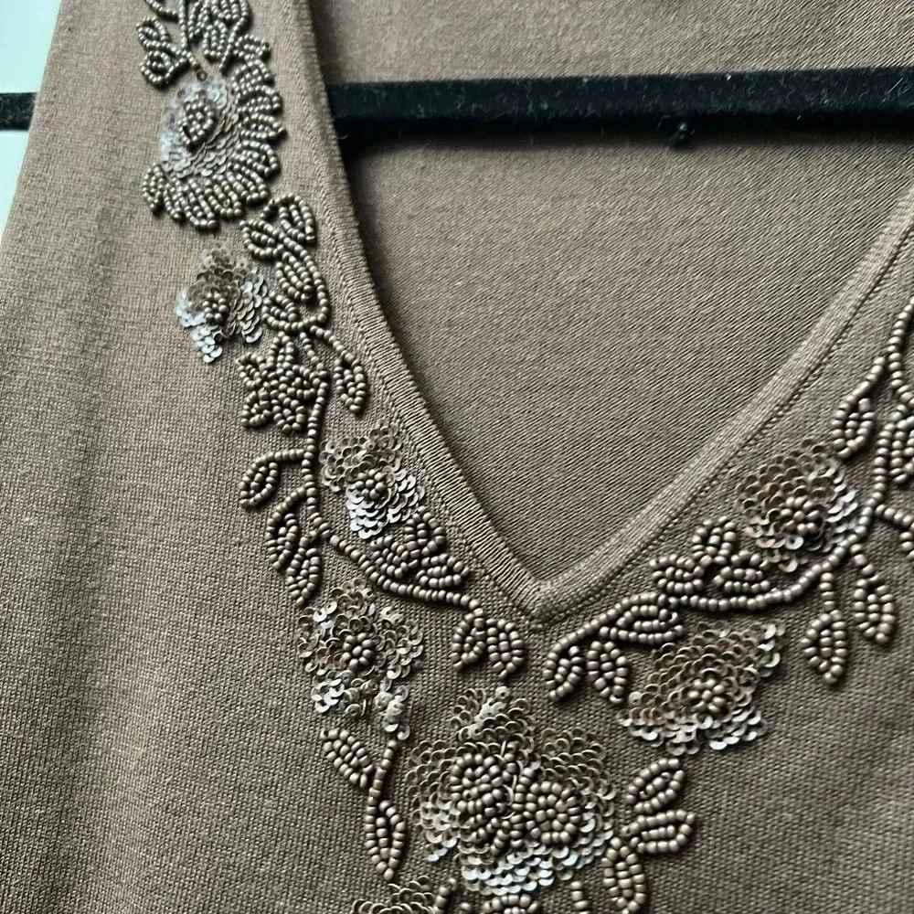 Ann Taylor brown beaded v-neck sweater silk-blend sleeveless top medium - Picture 13 of 17